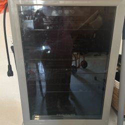Frigidaire Mini Fridge, Frigidaire Wine, Alcohol Fridge