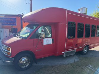 2000 Chevy 3500 Fully Equipped Food Truck – Commercial Kitchen