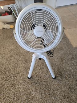 White HUNTER FAN on Tripod