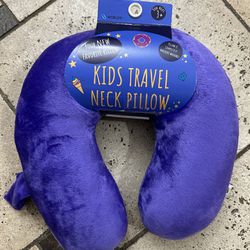 NWT kids travel neck pillow