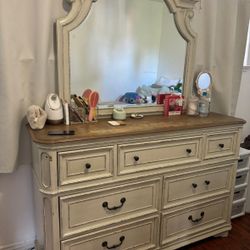 Dresser & Nightstand