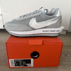 nike waffle sacai fragment grey size 6 new
