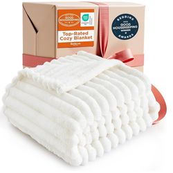 Bedsure Cozy Throw Blanket. Twin Size