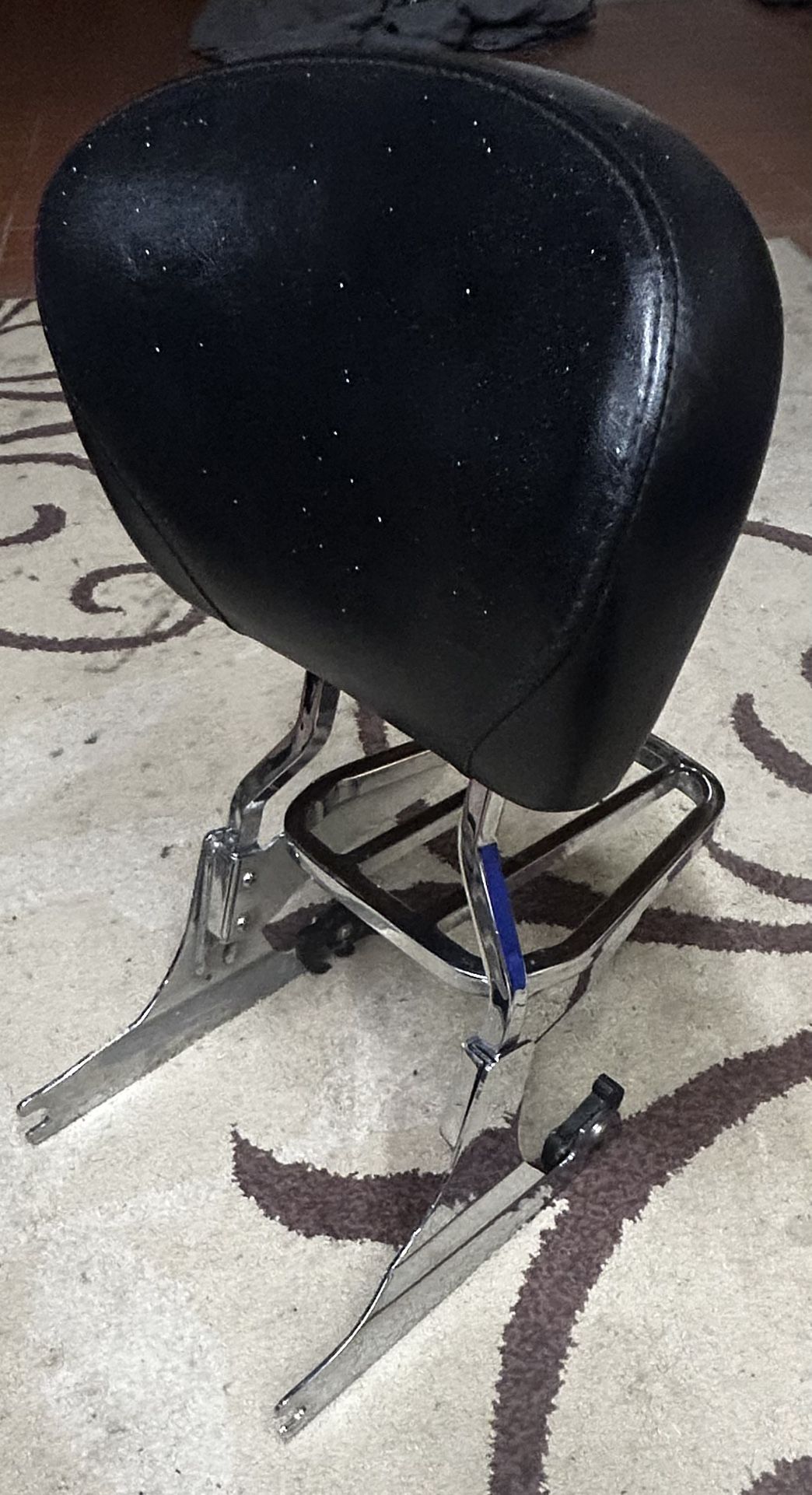 !! 09 Harley Davison Sissy bar !!