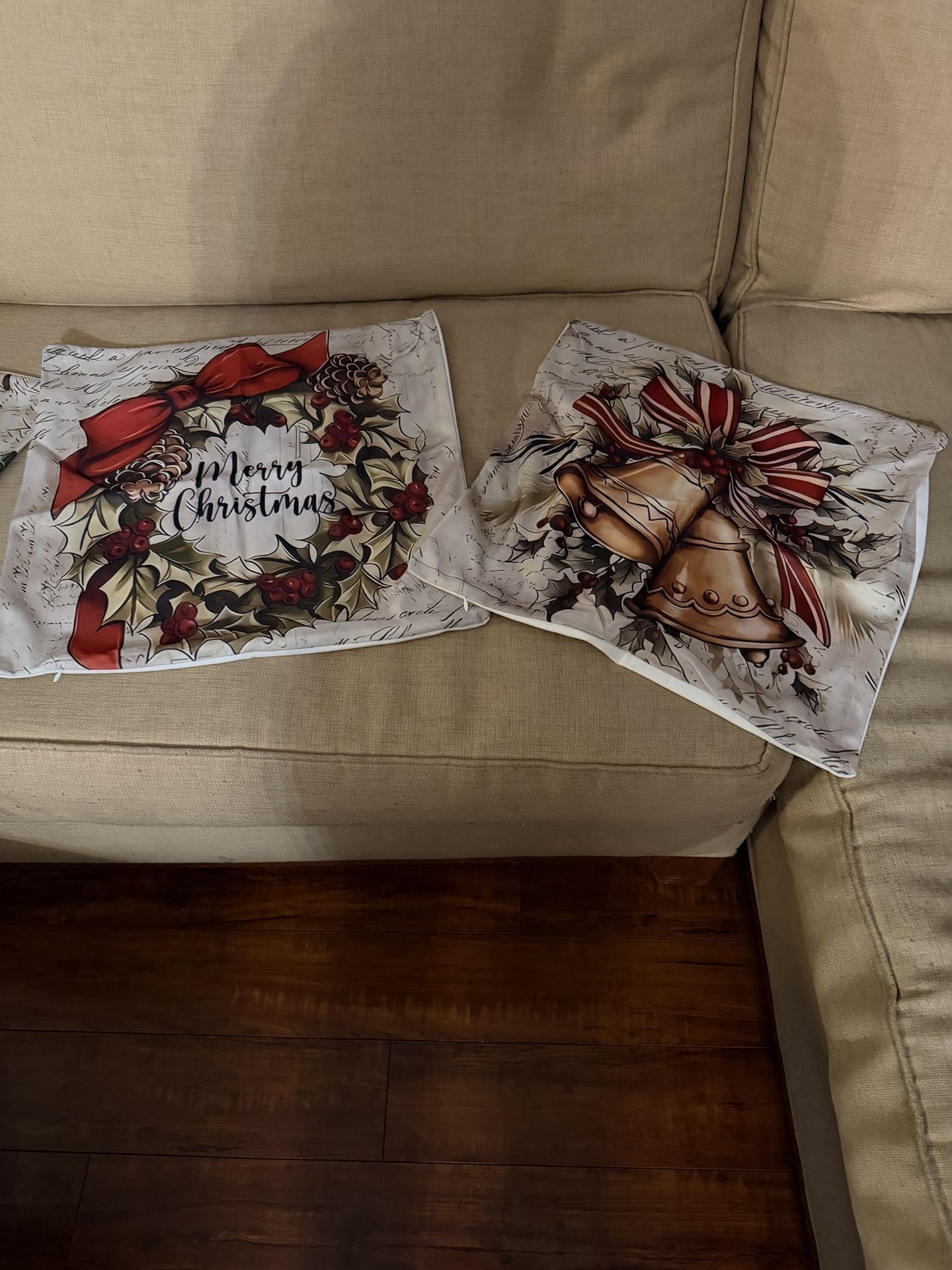 At Of 4 Christmas Pillow Covers