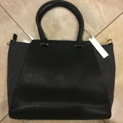 Sole Society “Jeanine” Winged Satchel Handbag in Black.....Brand New