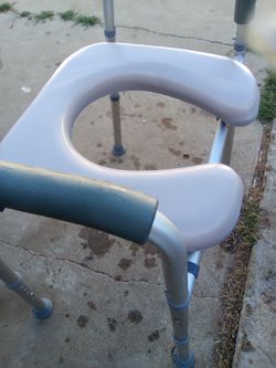 Adult toilet