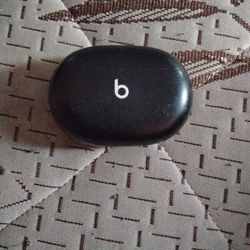 Beats Studio Buds +