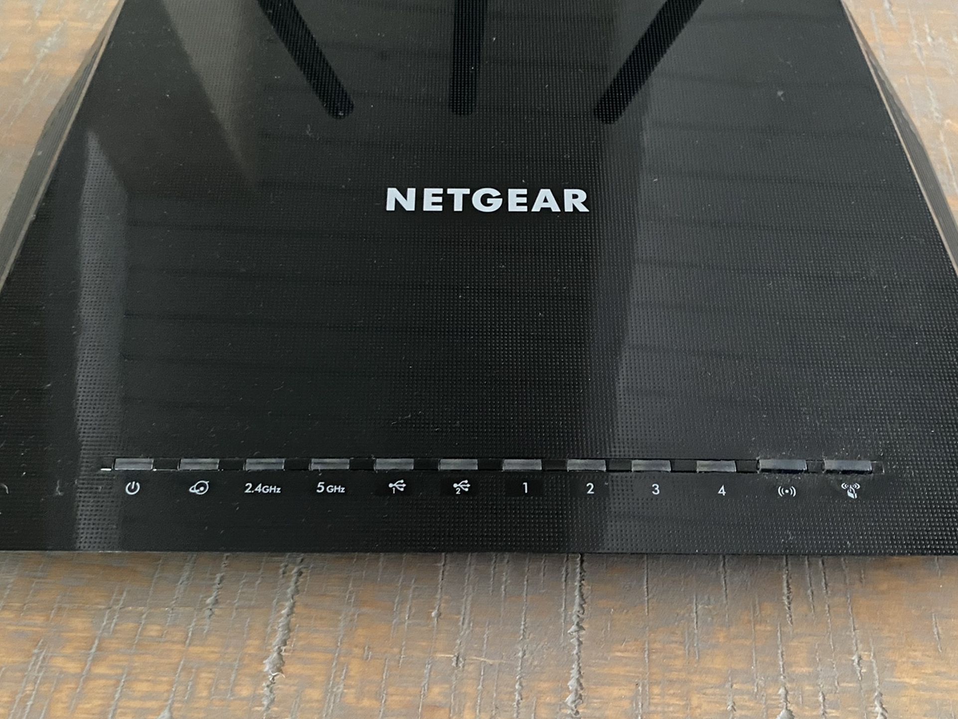 Netgear Nighthawk AC1750/ R6400 WiFi Router