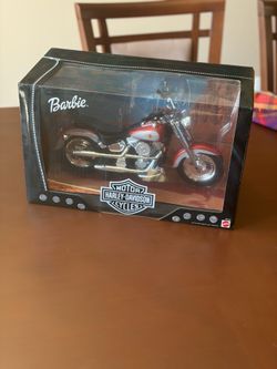 VINTAGE LARGE HARLEY DAVIDSON BARBIE MOTORCYCLE BY MATTEL 1999. BRAND NEW NEVER OPENED.