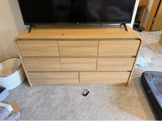 Maud modern 8 drawers