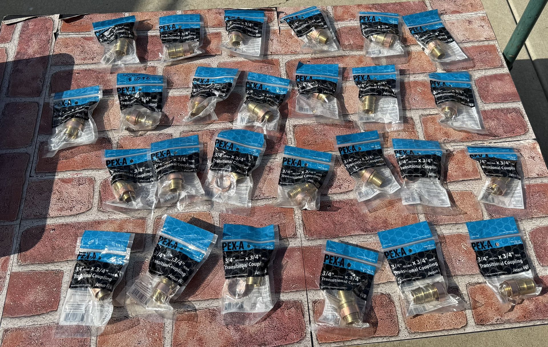 Lot of 26 3/4" PEX-A Barb x 3/4" PB Barb Transitional Coupling made by Apollo PEX.