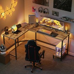 Computer L-Shaped Metal Base Desk Corner Gaming Desk