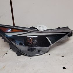 2022 - 23 - HYUNDAI ELANTRA- RIGHT- HEADLIGHT 