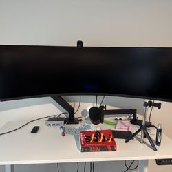 LG 49" UltraGear DQHD (5120x1440) Curved Gaming Monitor
