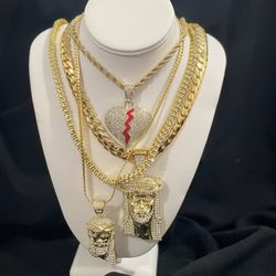 💎✨ FOR SALE: Iced-Out Chains & Pendants ✨💎