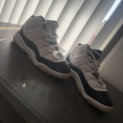 YOUTH SZ 2Y NIKE AIR JORDAN 11 RETRO “Gratitude/Defining Moments”
