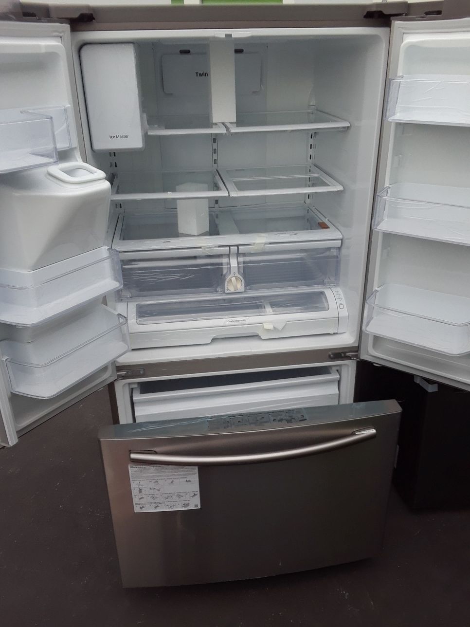 New refrigerator Samsung 36x70