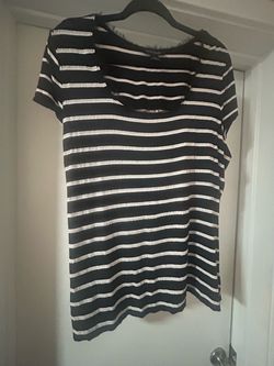 Black and White Striped Short Sleeve Top