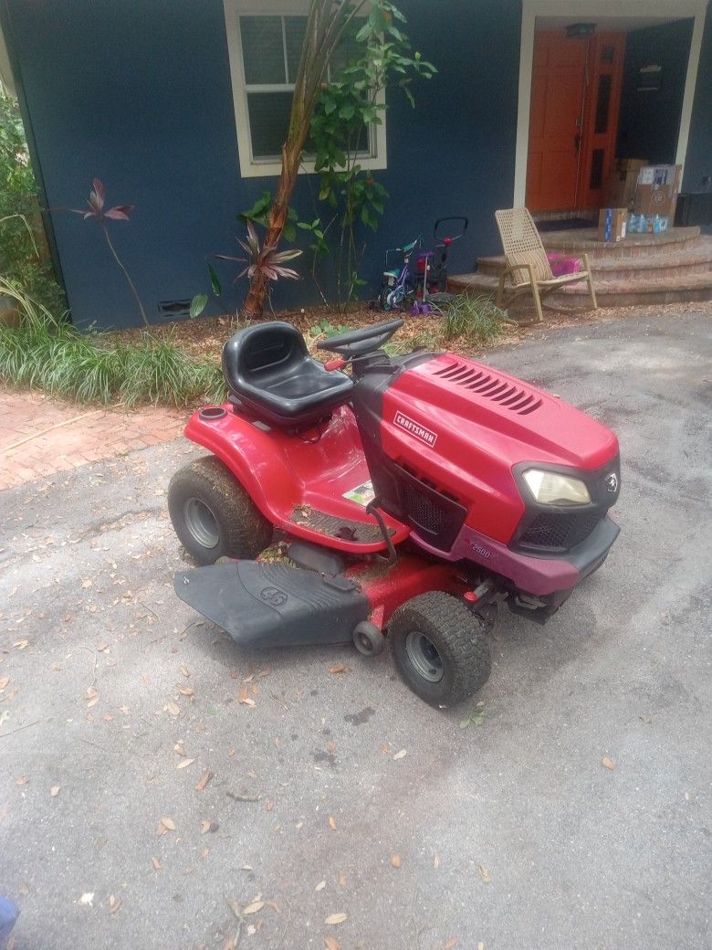 Craftsman Lawnmower 