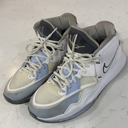 2022 Nike Kyrie Infinity 'Smoke and Mirrors'