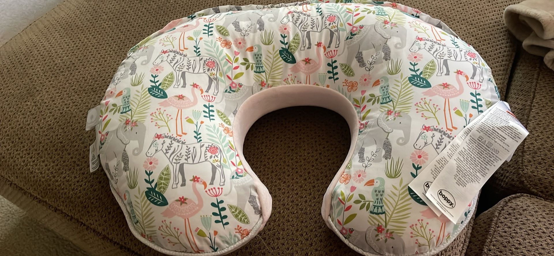 Boppy Luxe Original Nursing Pillow