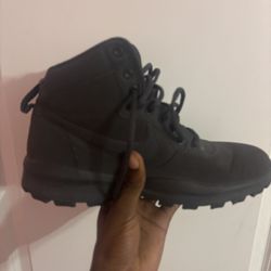 Nike Manodome Boots 