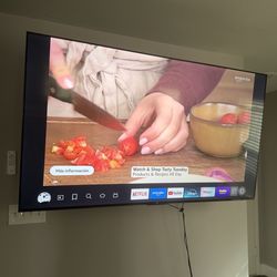 TV TCL 75” con soporte