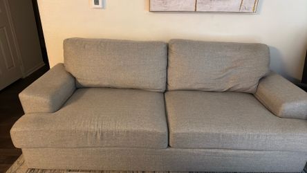 Light grey sofa (Ashley)