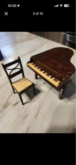 Vintage dollhouse furniture