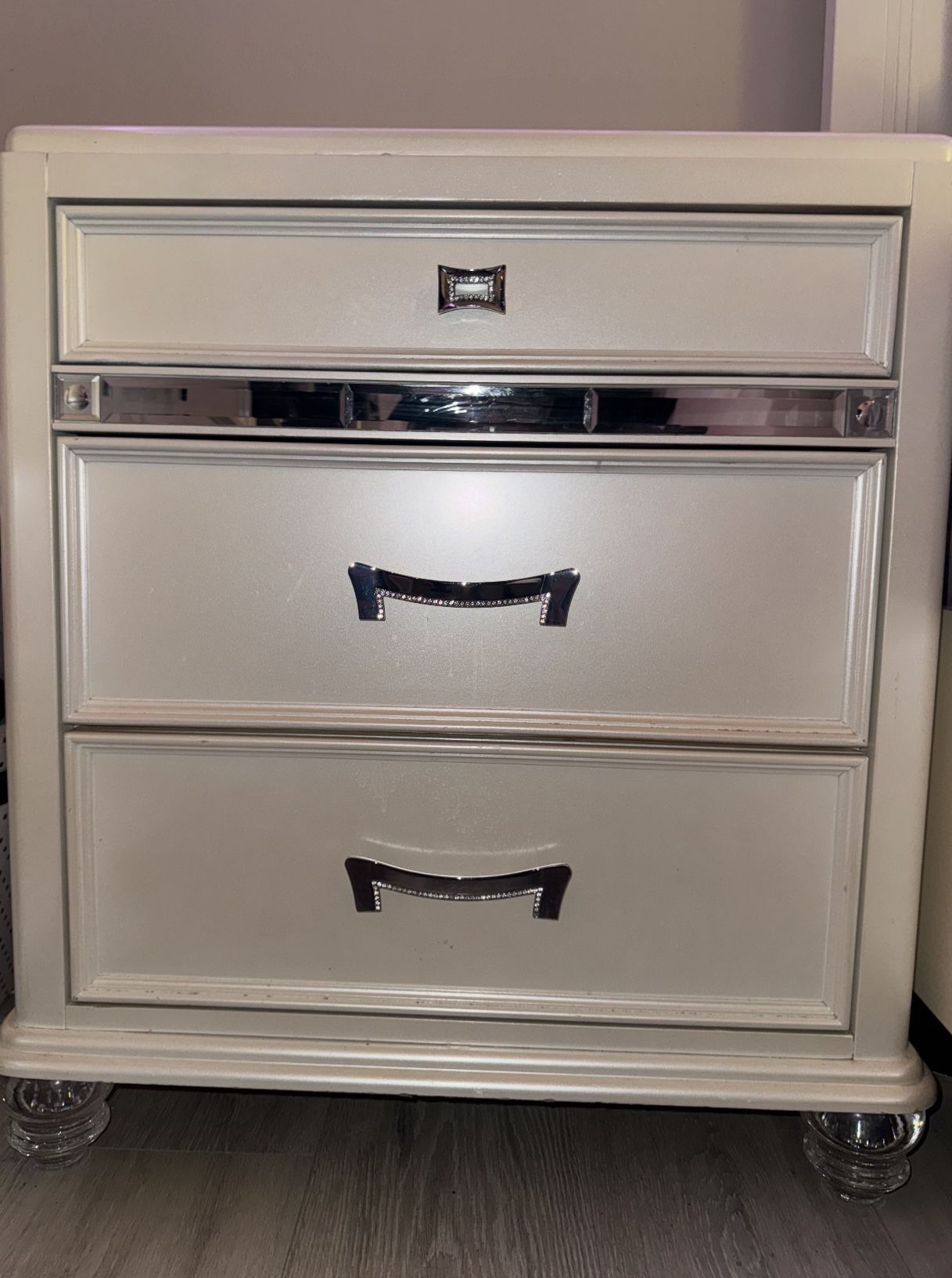 Elegant Nightstand Dresser