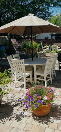 LL Bean patio table and chairs