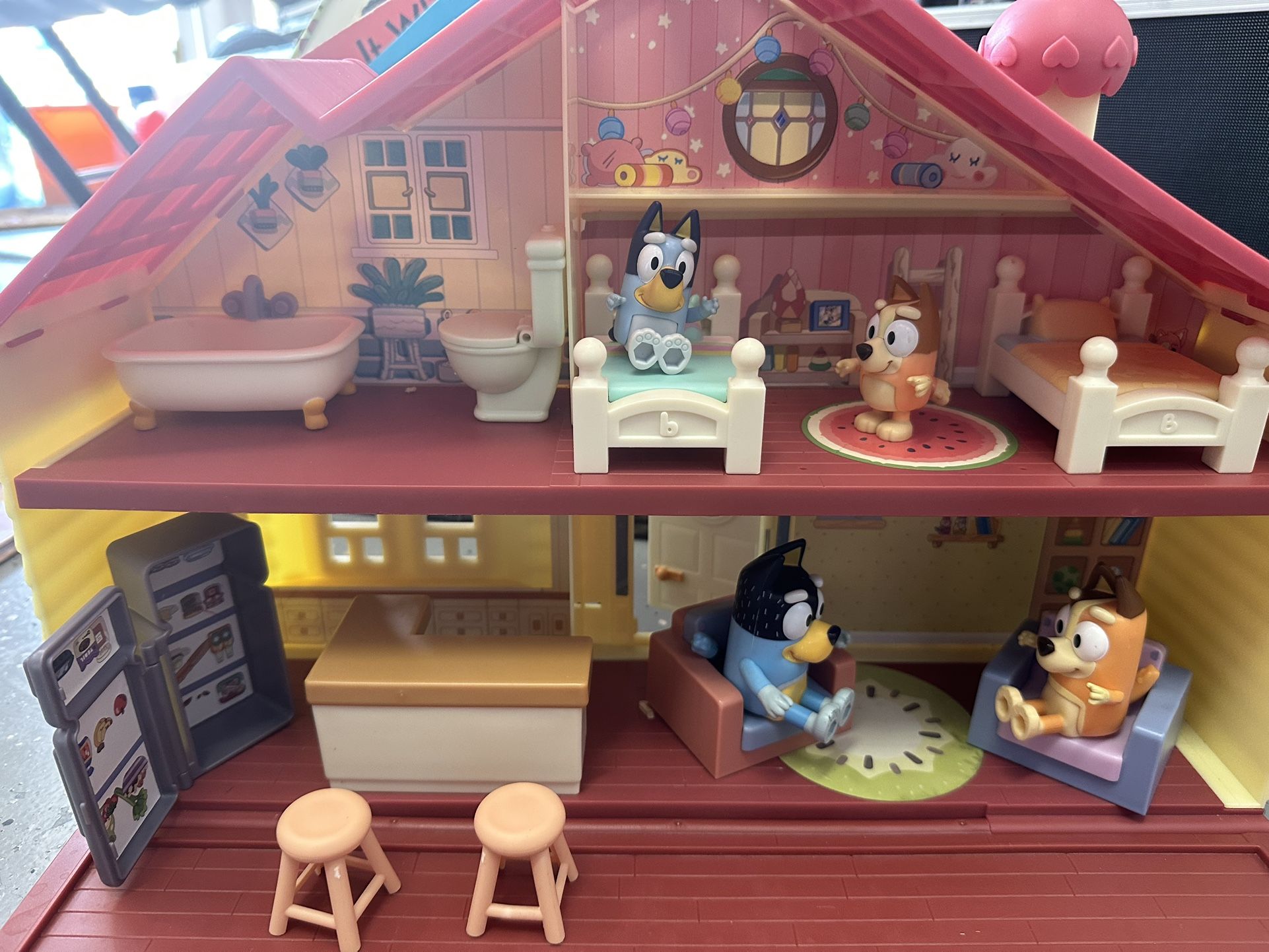 Bluey House And Bingo And Family. 