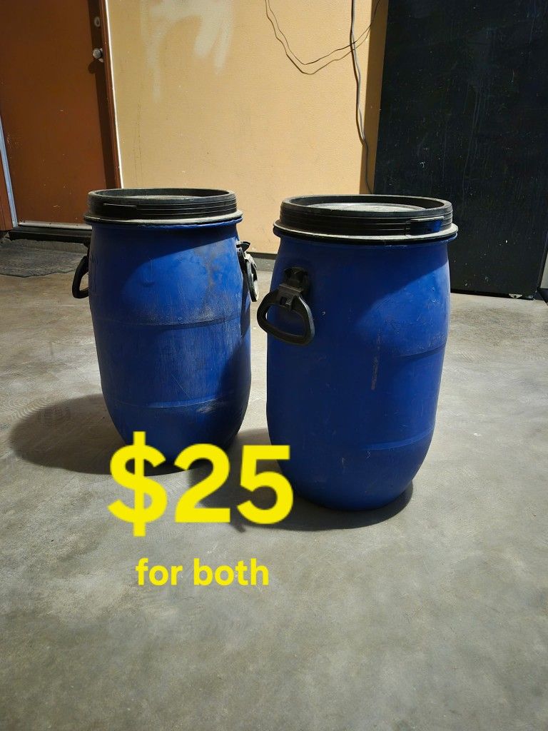 Storage Containers 8 Gallons