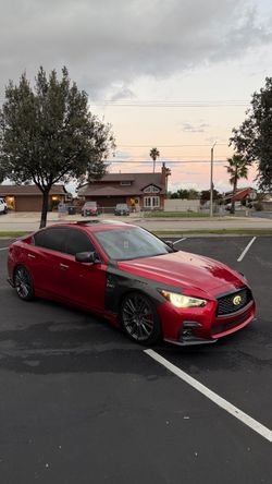 Infiniti Q50 RED SPORT 400