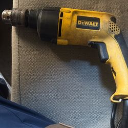 Dewalt DW511 1/2 -inch VSR Single Speed Hammer Drill