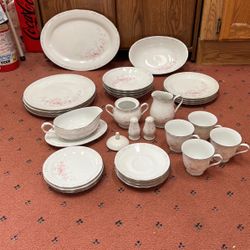 Noritake China Carthage Patten Set Of 4