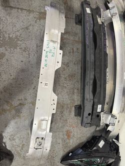BMW X5 FRONT BUMPER REINFORCEMENT 2023
