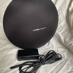 Onyx  Harmon Kardon Speaker