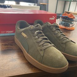 Green Pumas Size 8 Brand New!