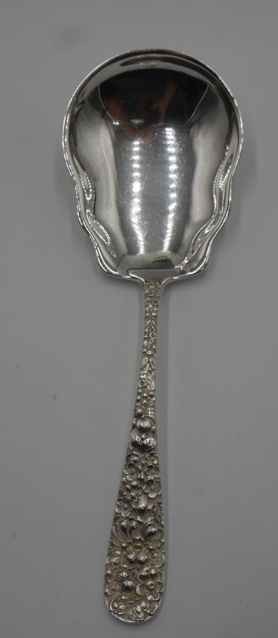 Sterling Silver Serving Spoon 71.8 grams Stieff Sterling 7.5x3 inches . good condition.