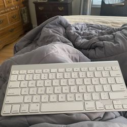 apple magic keyboard bluetooth 