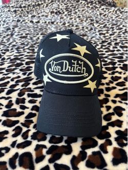 Von Dutch black star trucker hat🖤