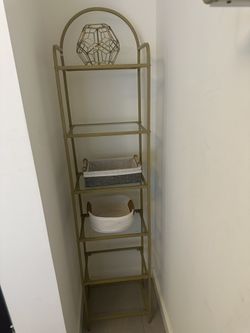 Shelves And Wall Decor