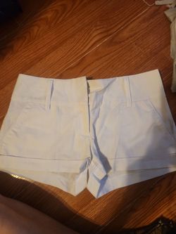 Guess womens size 27 shorts
