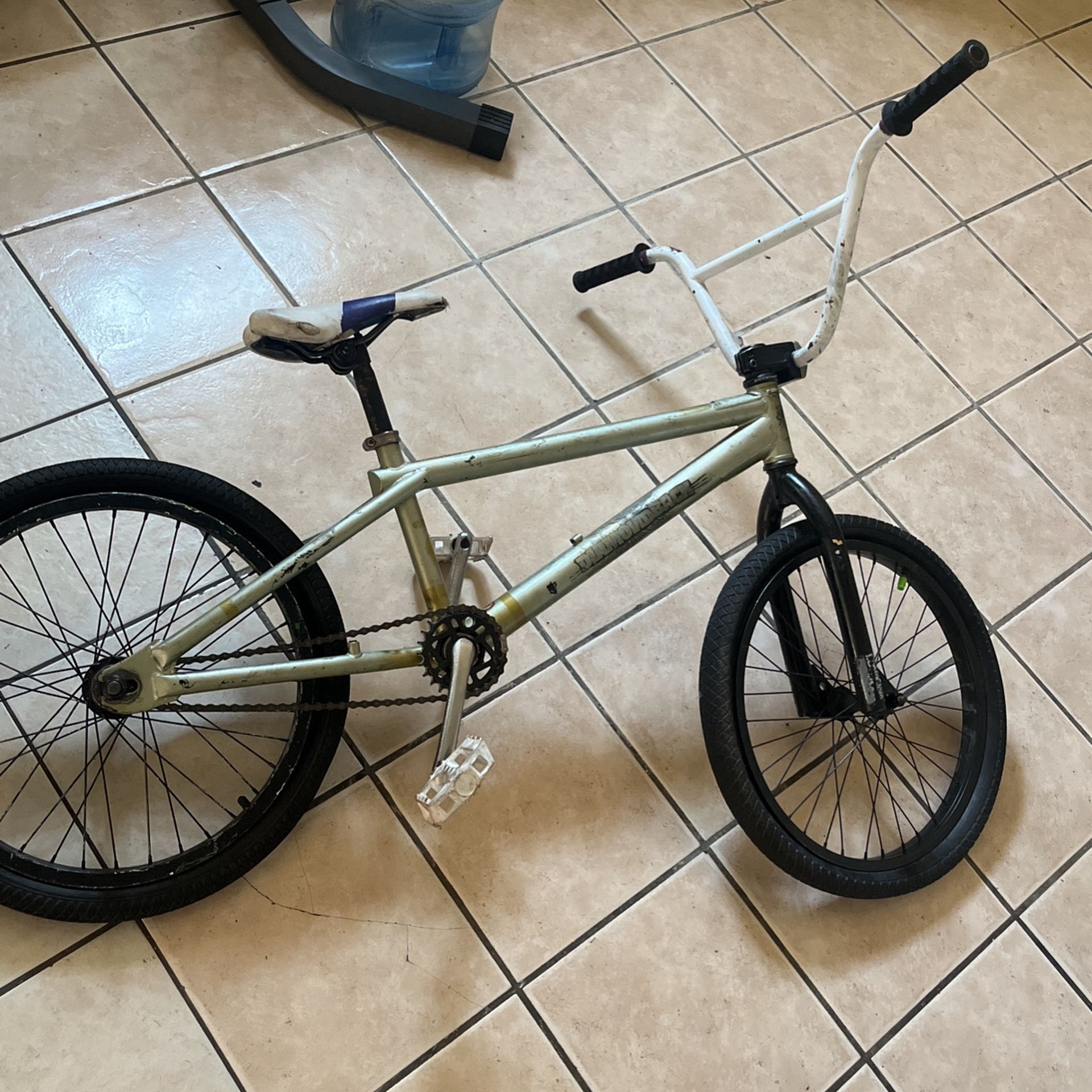 Bmx Bike GT Green And White 