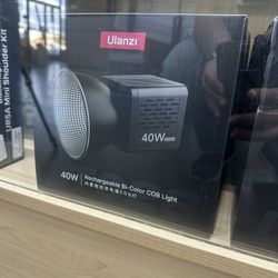 New Ulanzi LT028 40W Bicolor Light