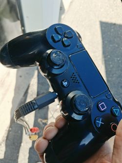 Sony PS4 DualShock 4 Controller Black and dual charge port