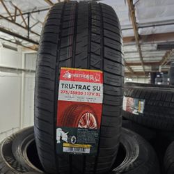 275/55/20 HT Tires Set 