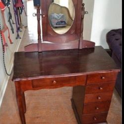 Vanity With Jewlery Box Mirror And Stool